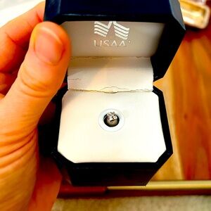 Princess cut loose diamond